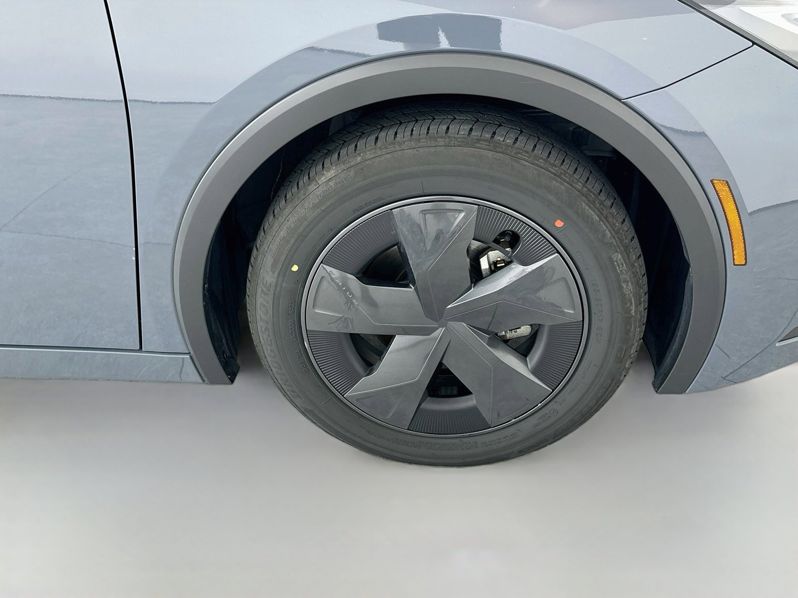 2026 Toyota Prius LE - Photo 33
