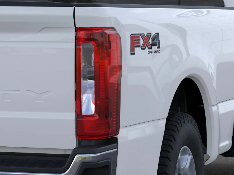 New 2026 Oxford White Ford F-250® XLT image 21