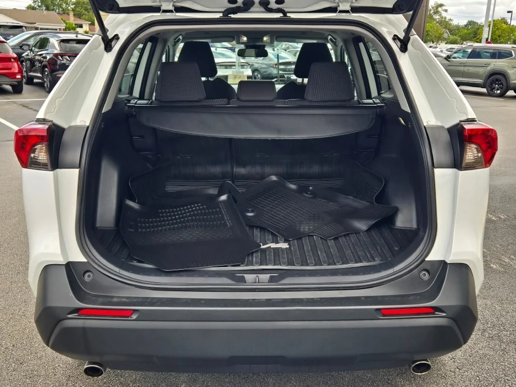 Used 2023 White Toyota LE image 12