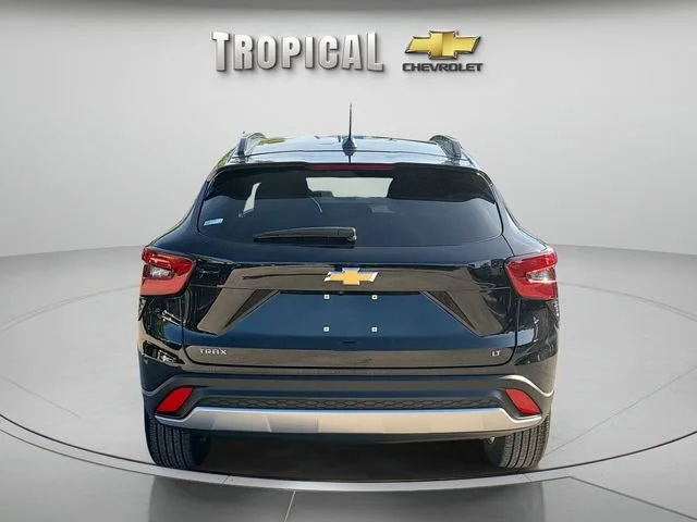 Used 2025 Mosaic Black Metallic Chevrolet LT image 4