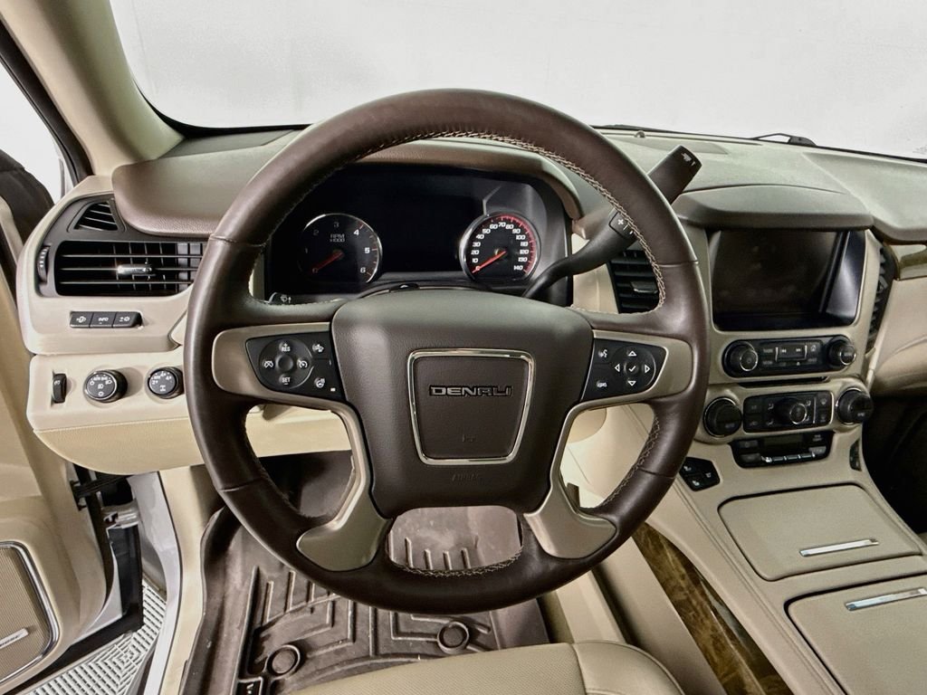 Used 2016 White GMC Denali image 12