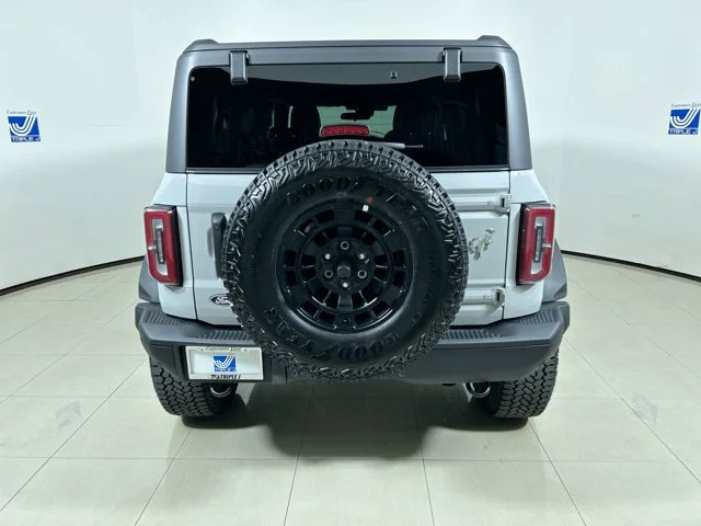 New 2026 AVALANCHE GRAY Ford Badlands 4-Door Hard Top w/Sasquatch & Lux Package image 7