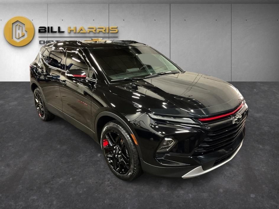 Used 2023 Black Chevrolet LT image 9