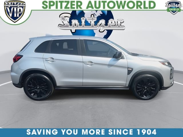 Used 2023  Mitsubishi 2.0 LE image 10