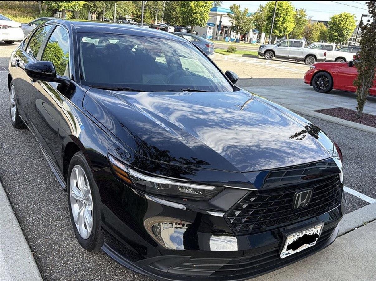Certified Used 2025 Crystal Black Pearl Honda LX image 1
