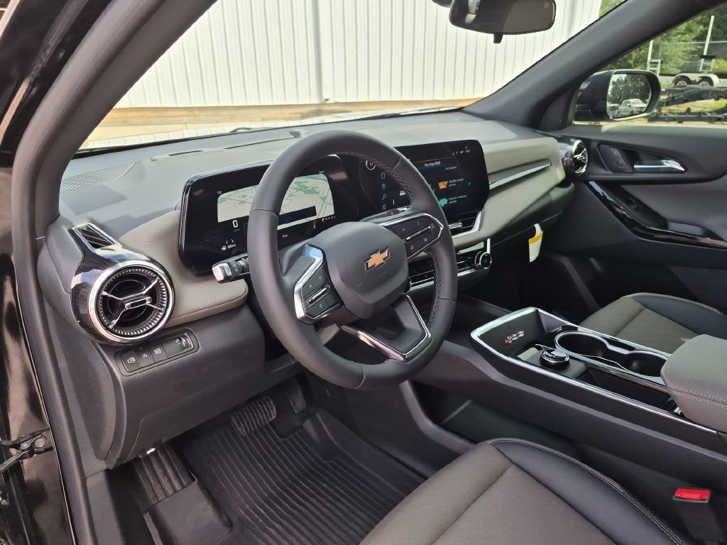 2027 Chevrolet Equinox LT - Photo 35