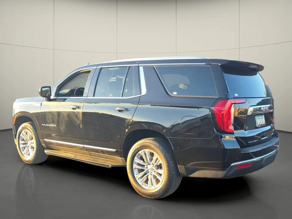 Used 2024 Onyx Black GMC SLT image 6