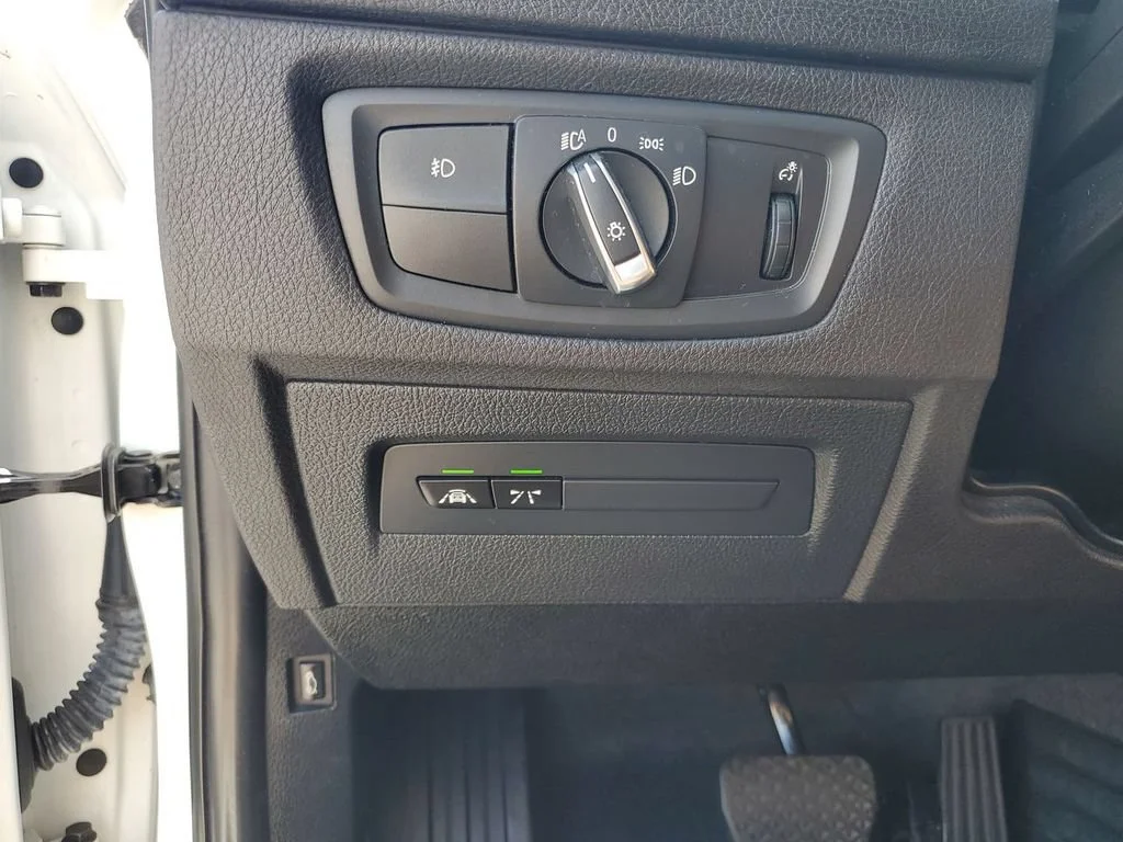 Used 2019 White BMW 230i image 23