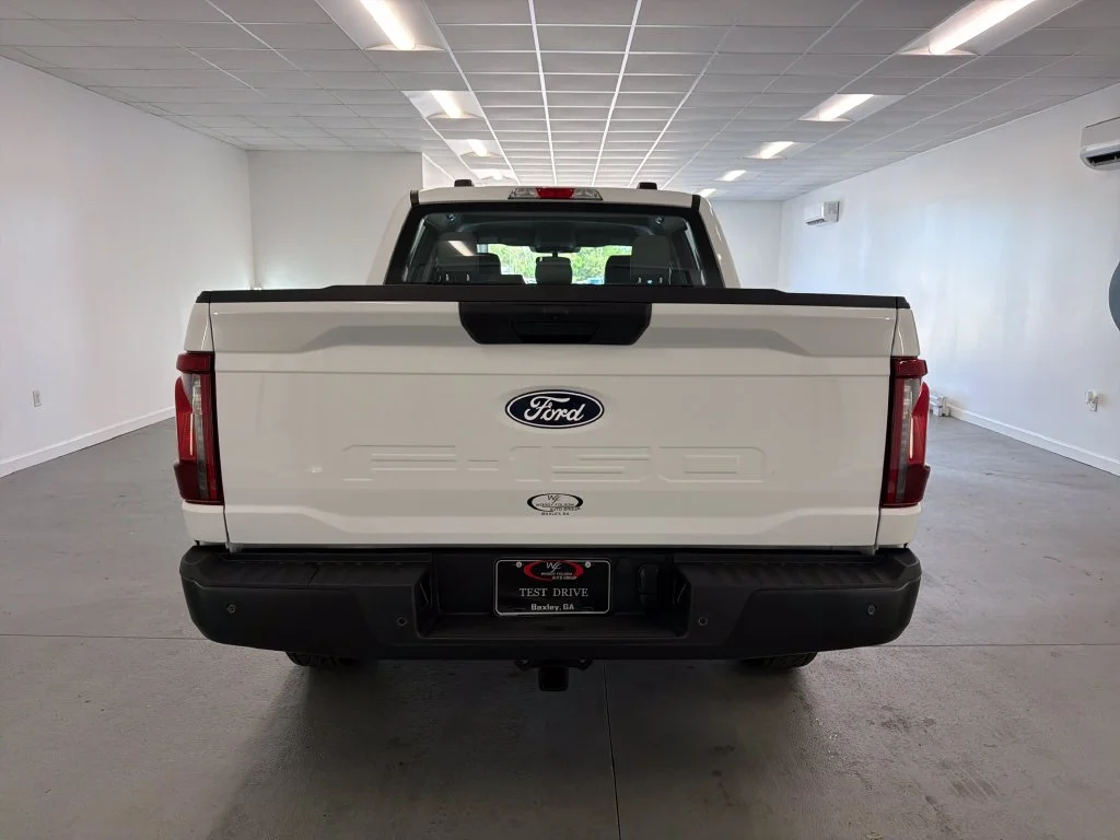 New 2026 Oxford White Ford XL image 7