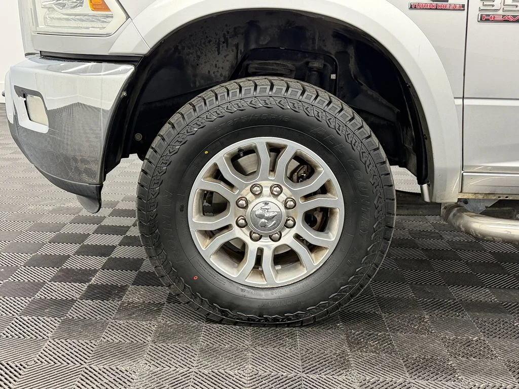 Used 2014 Sil/Silver Ram Laramie image 13