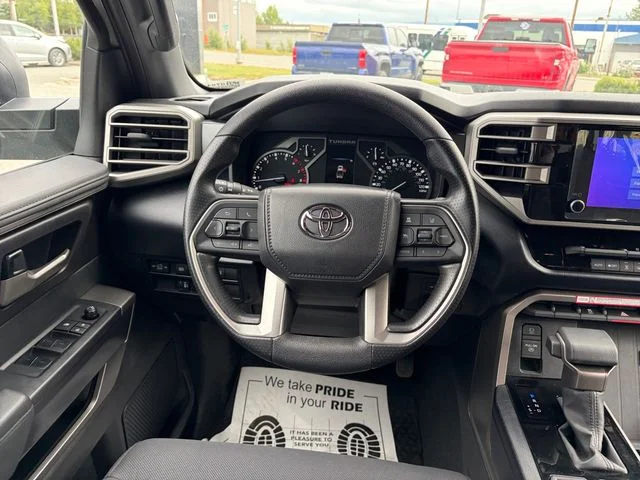 Used 2025  Toyota SR5 image 19