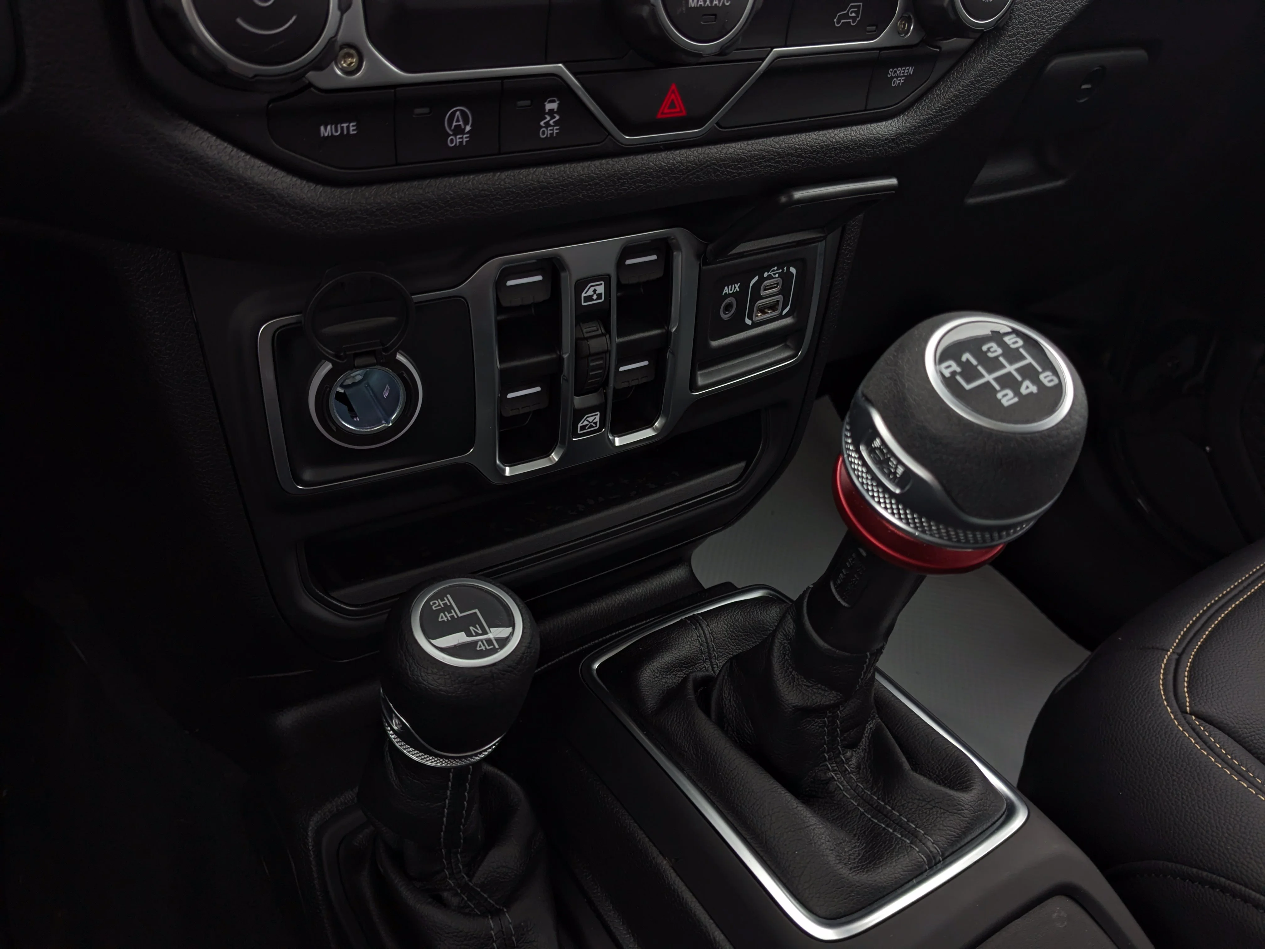Used 2025 Black Jeep Sport - - Pkg 23B  - Black Paint  - 3.6L Pentastar V6  - 12.3 Touchscreen  & More image 19