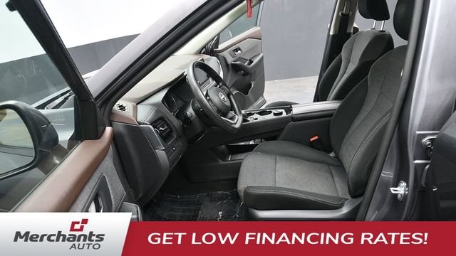 Used 2022 Gray Nissan SV image 26