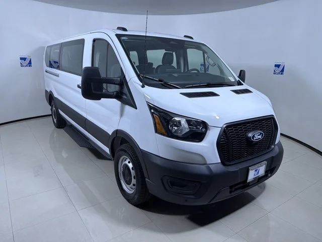New 2026 OXFORD WHITE Ford XL Low Roof 15 Passenger Van image 2