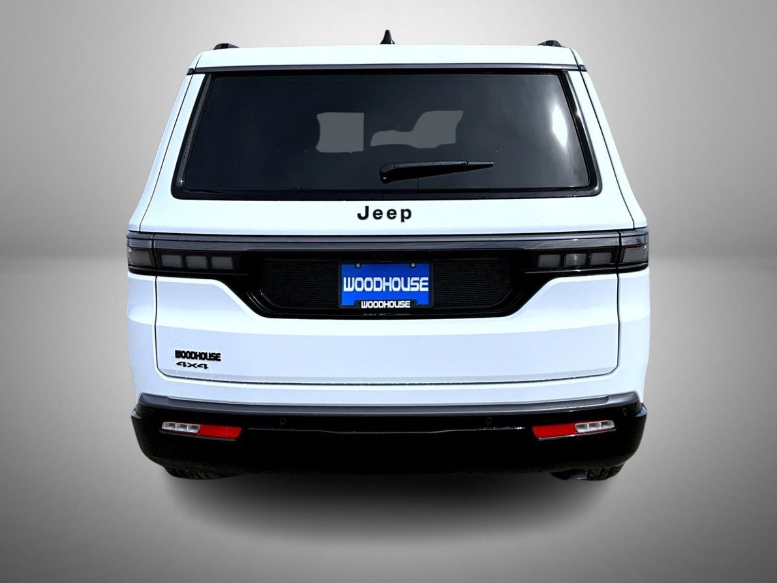 New 2026 Bright White Clear-Coat Exterior Paint Jeep Limited Altitude image 6