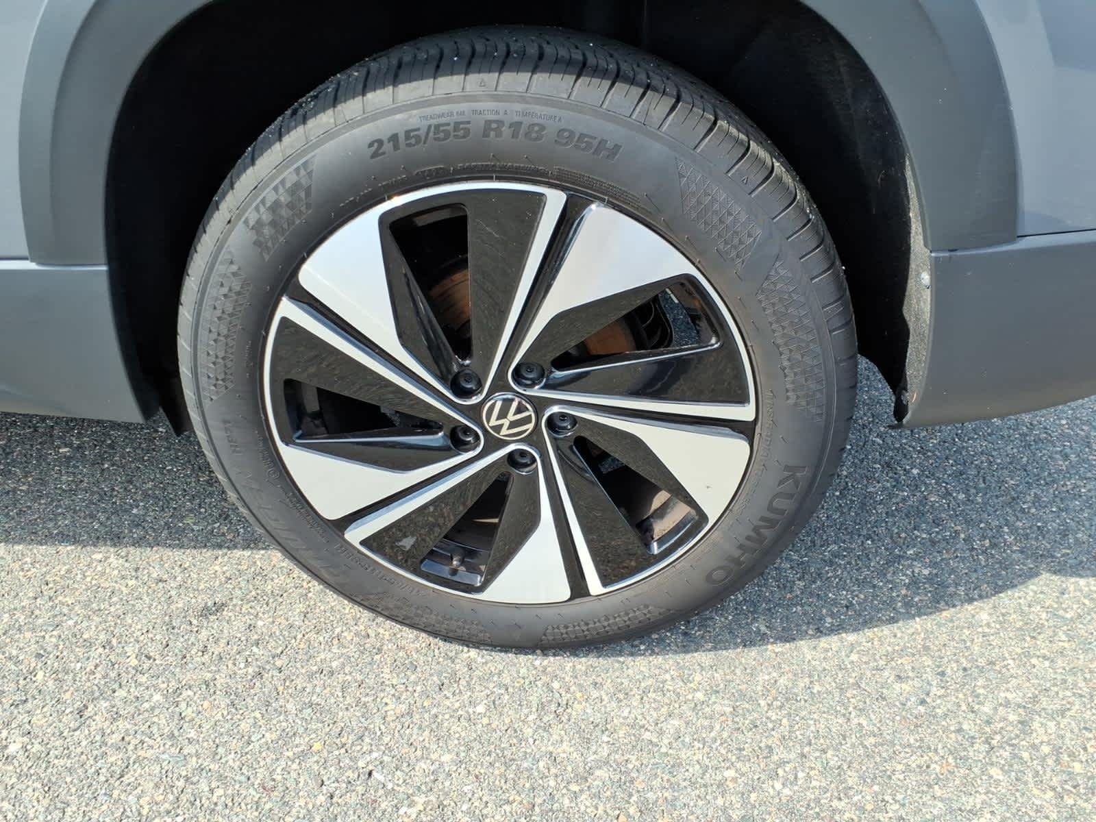 Certified Used 2024 Pure Gray Volkswagen SE image 9
