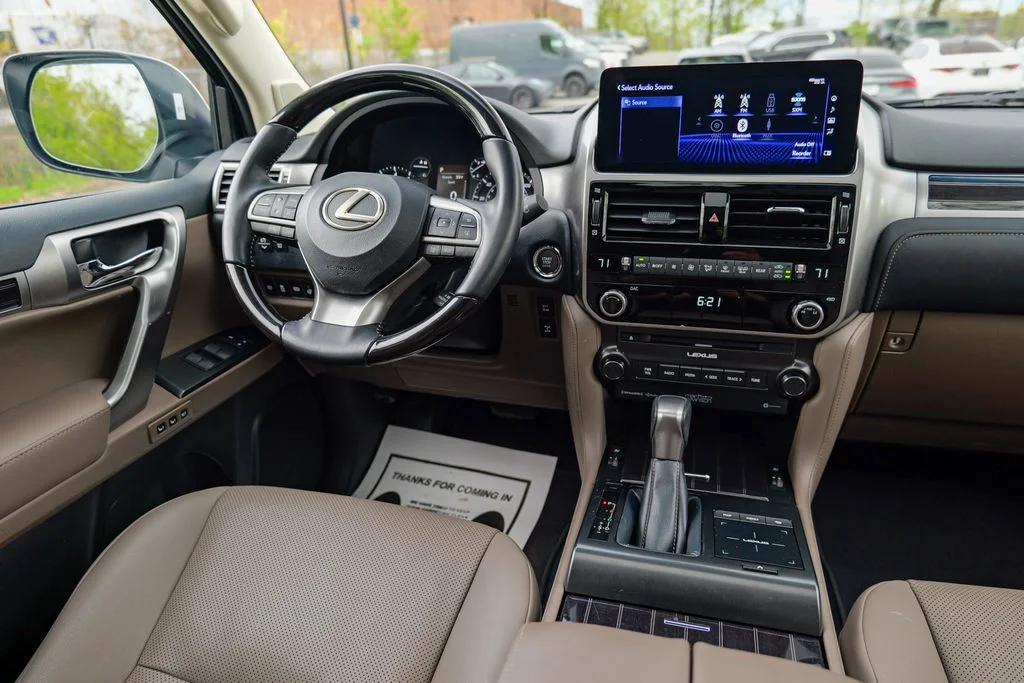 Used 2023 White Pearl Lexus 460 image 42