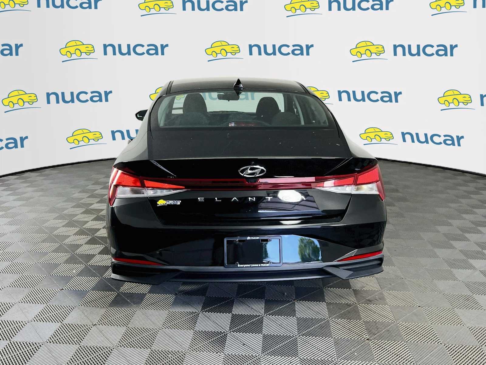 Used 2023 Onyx Black Hyundai SEL image 6