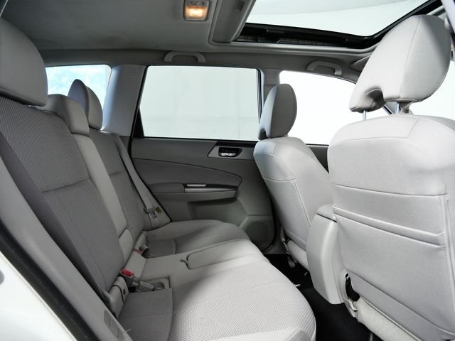 Used 2011 White Subaru 2.5X image 13