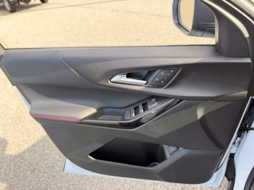 2027 Chevrolet Equinox RS - Photo 21