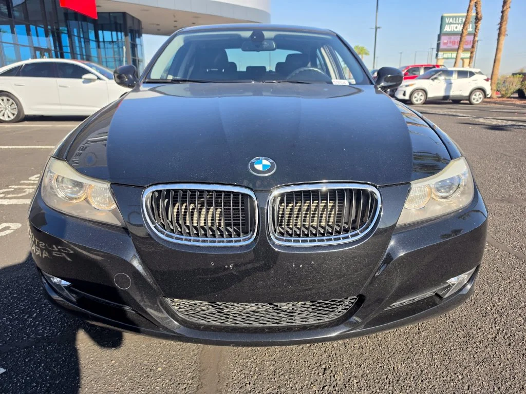 Used 2011 Black BMW 328i image 2