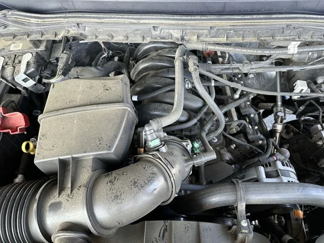 Used 2023 Black Ford XLT image 26