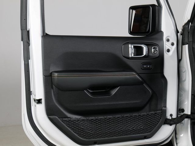 Used 2024 Bright White Clearcoat Jeep Sahara image 27