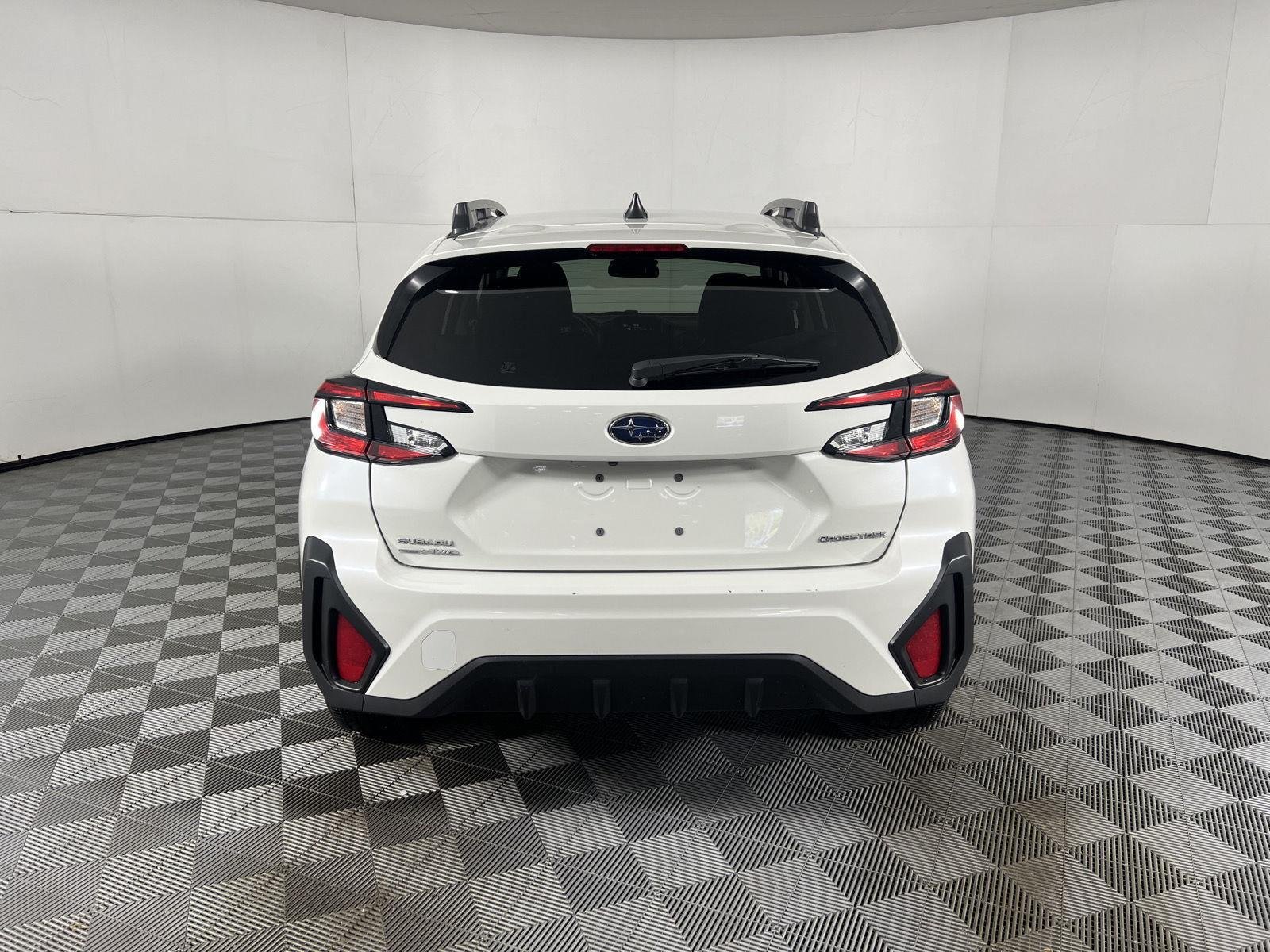 Used 2025 Crystal White Pearl Subaru Premium image 24