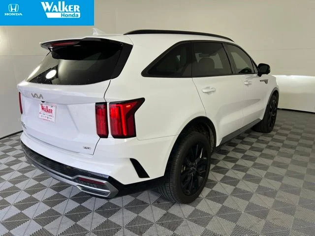 Used 2023 White Kia SX-Prestige image 8