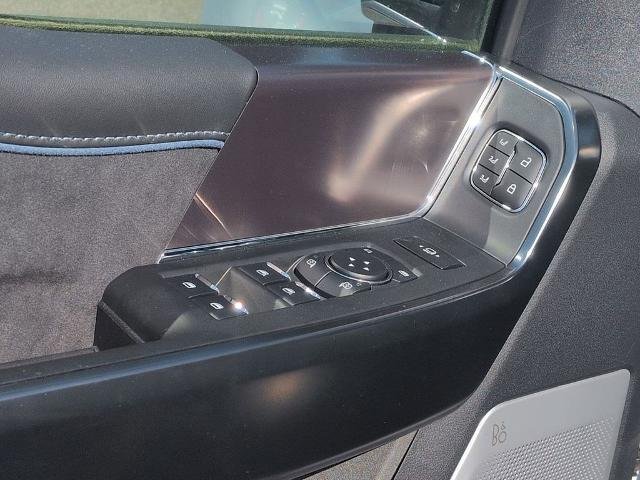 New 2026 Star White Metallic Tri-Coat Ford F-250® Platinum® image 10