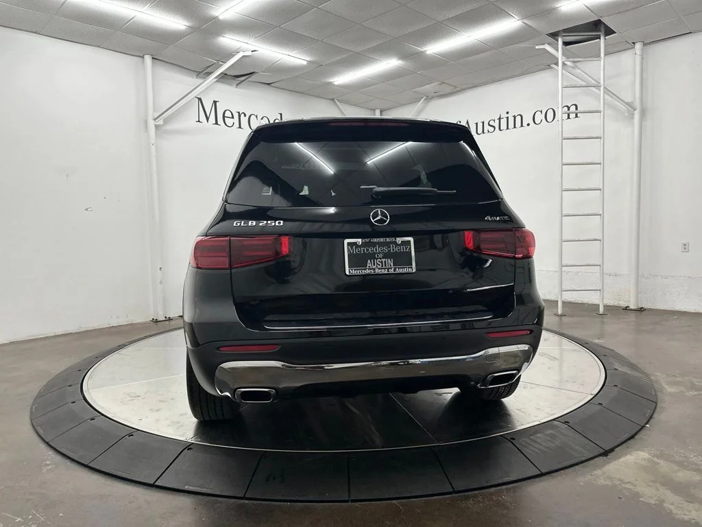 New 2026 Black Mercedes-Benz GLB 250 image 6