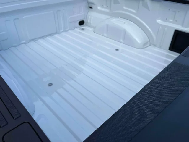 New 2026 Oxford White Ford XL image 11