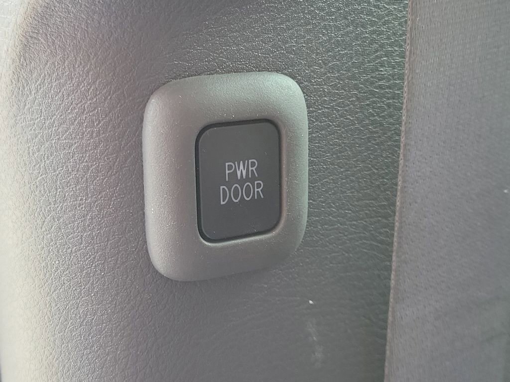 Used 2022  Toyota LE image 15