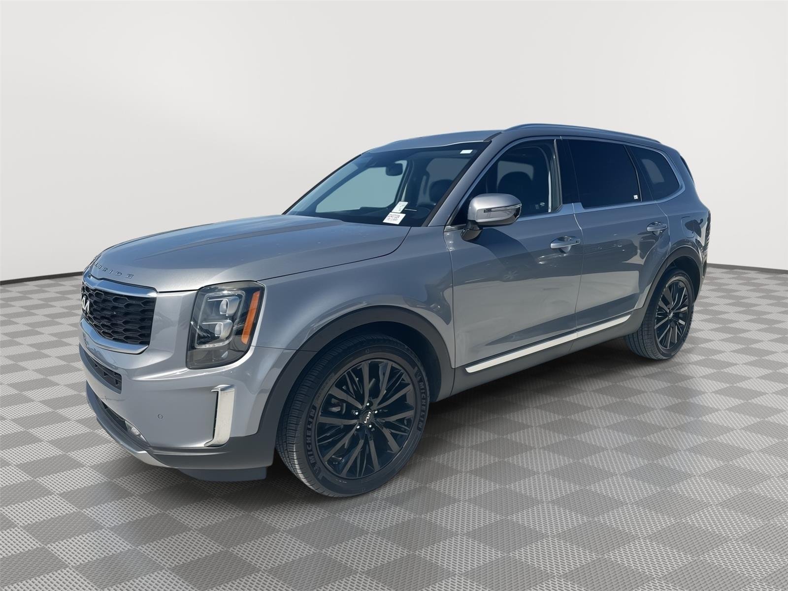 Certified Used 2022 Everlasting Silver Kia SX image 1