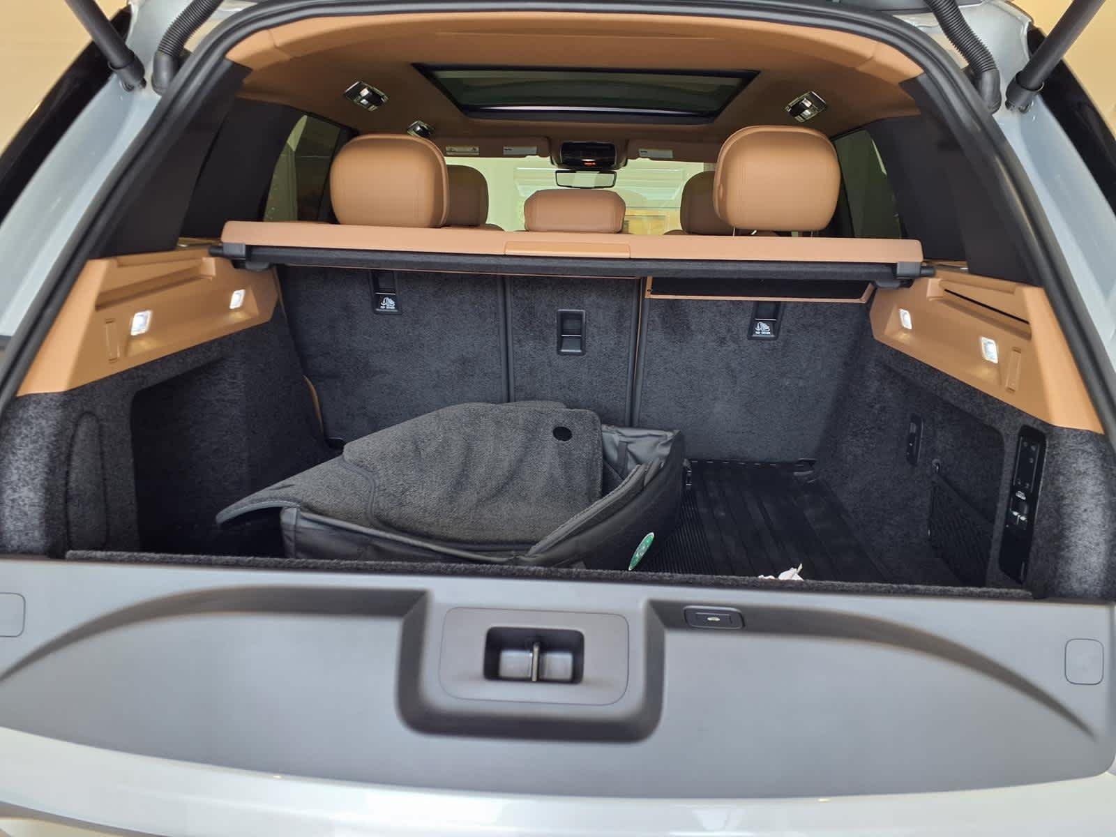 2025 Land Rover Range Rover SE - Photo 25