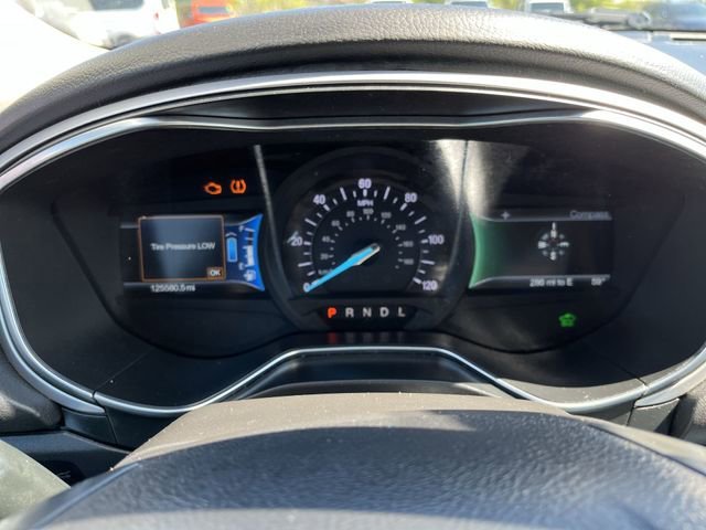 Used 2015 Red Ford S image 11