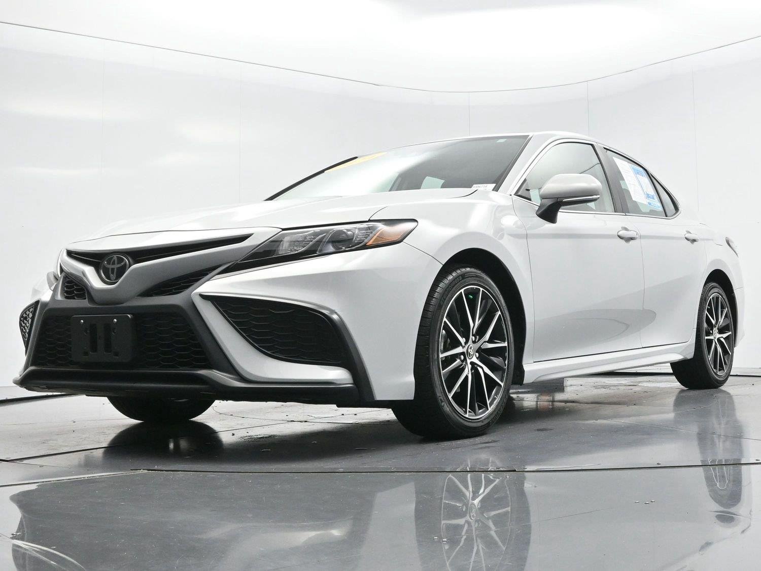 Used 2024 Ice Edge Toyota SE image 48