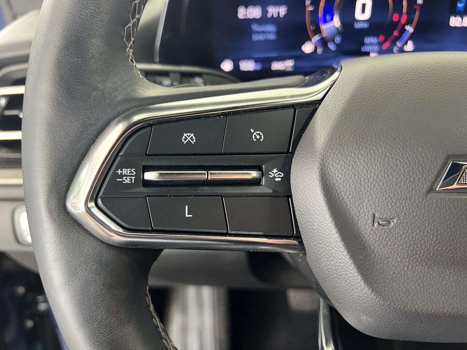 Used 2024 Lakeshore Blue Metallic Chevrolet LT image 9