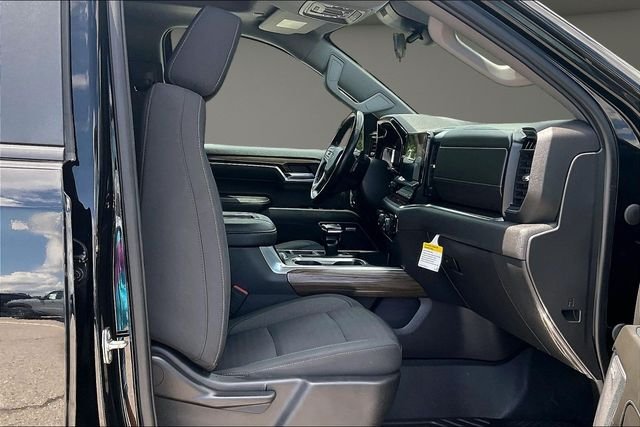 Used 2022 Black Chevrolet LT Trail Boss image 7