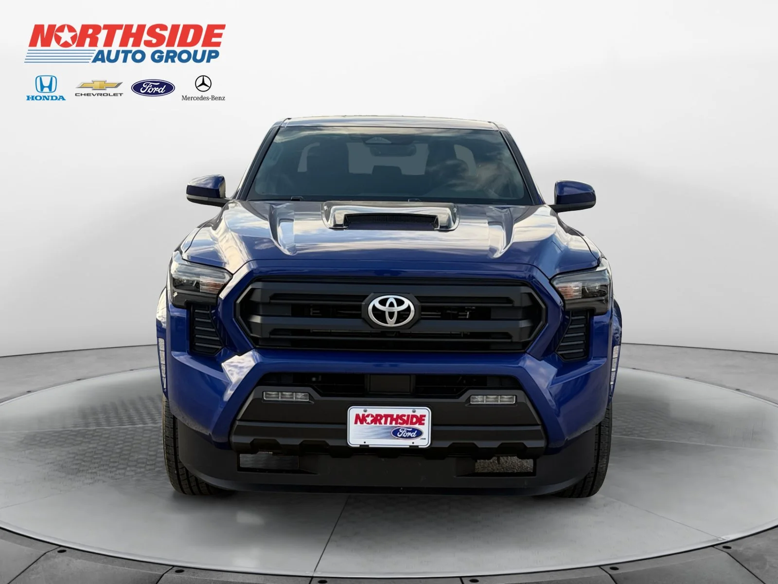 Used 2025 Blue Crush Metallic Toyota SR5 image 2