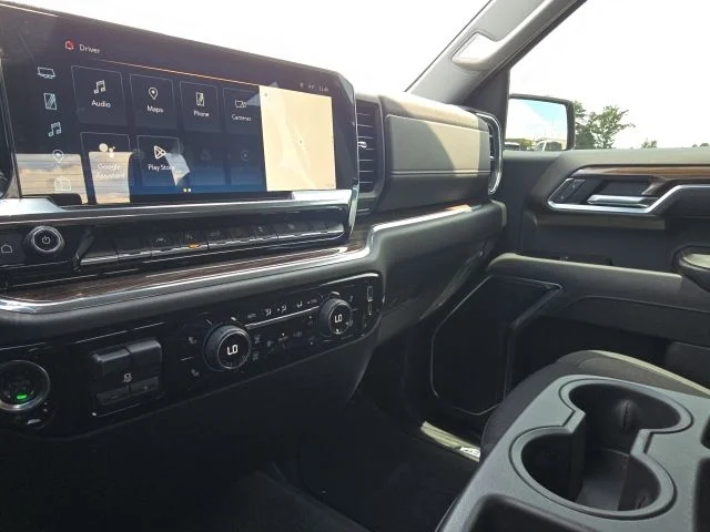 Used 2025 Gray Chevrolet LT image 25