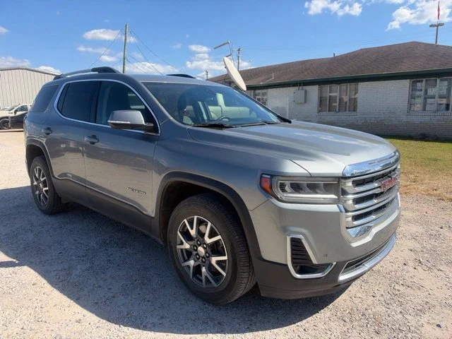 Used 2023 Silver GMC SLT image 2