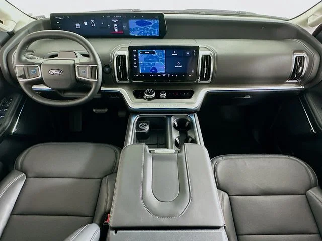 New 2026 Ford Expedition Platinum