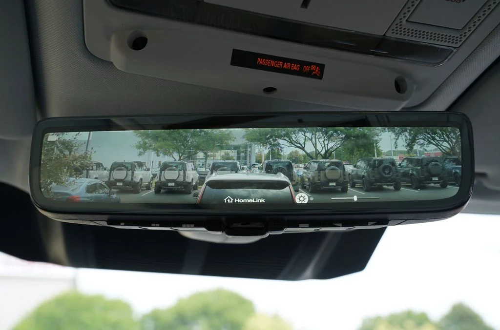 Used 2026 Black Land Rover X-Dynamic SE image 20