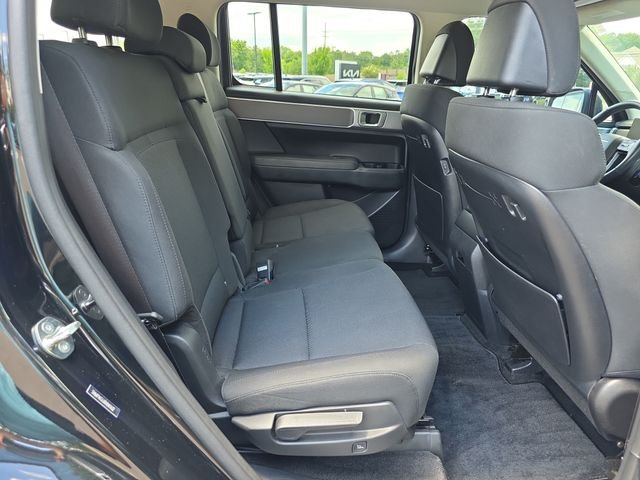 Used 2024 Black Hyundai SE image 14