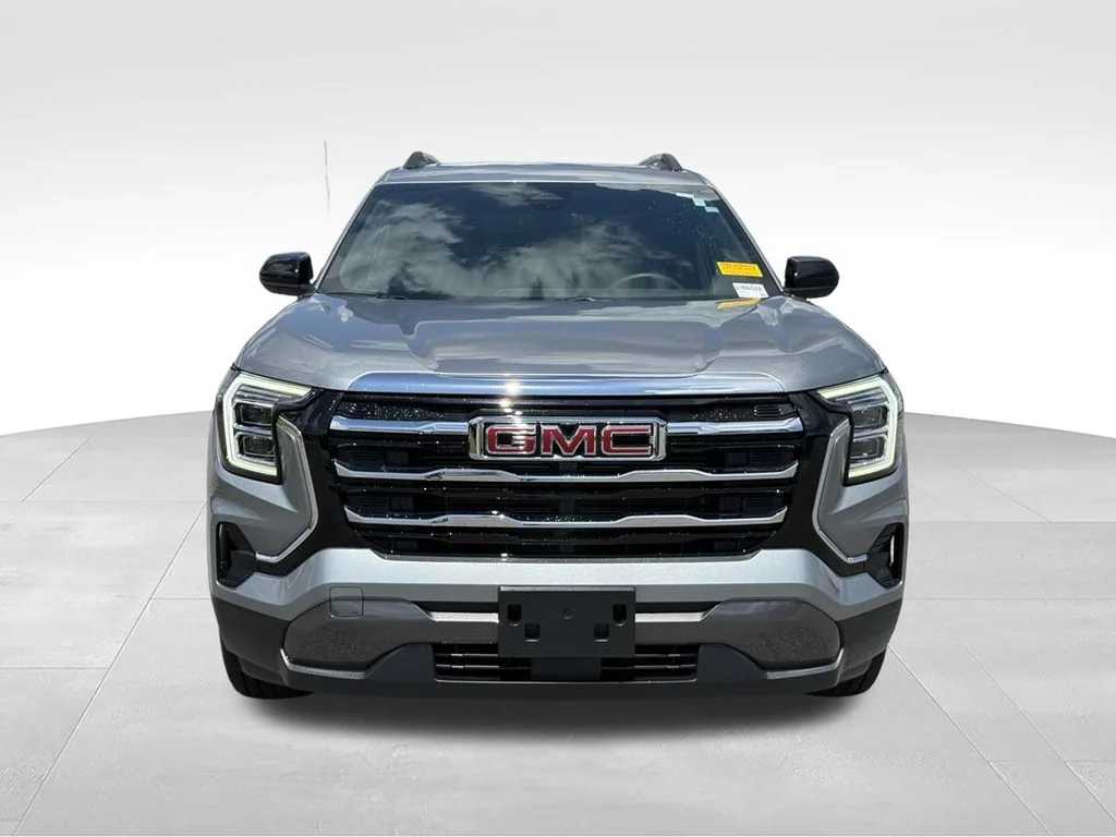 Used 2025 Silver GMC Elevation image 24