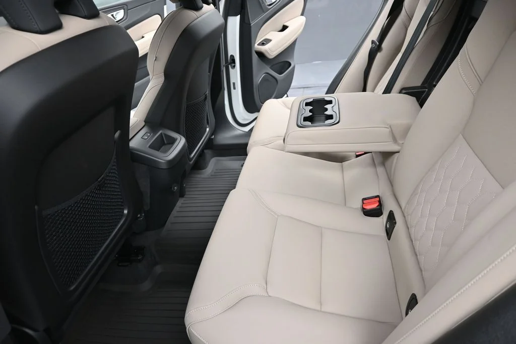Used 2026 Crystal White Volvo Plus image 14