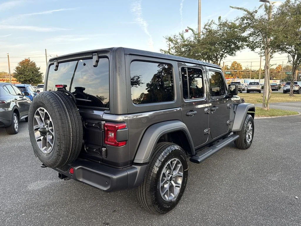 2025 Jeep Wrangler 4-Door Sport S - Photo 3