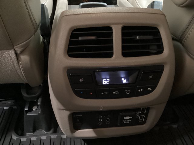 Used 2021  Honda Touring image 19