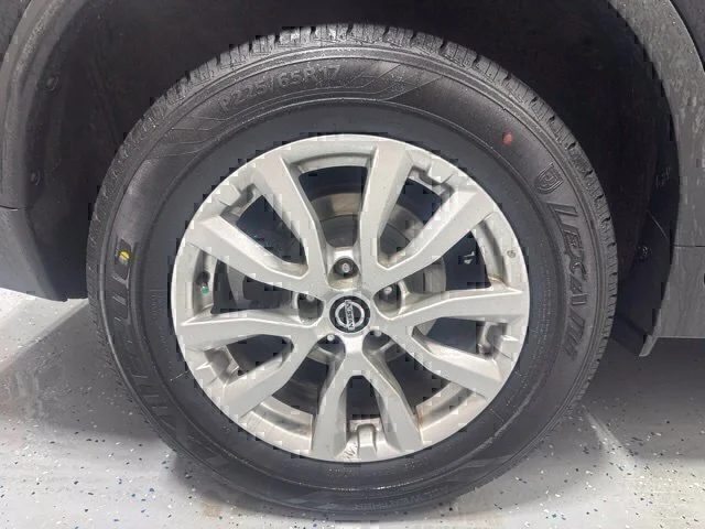 Used 2020 Black Nissan SV image 6
